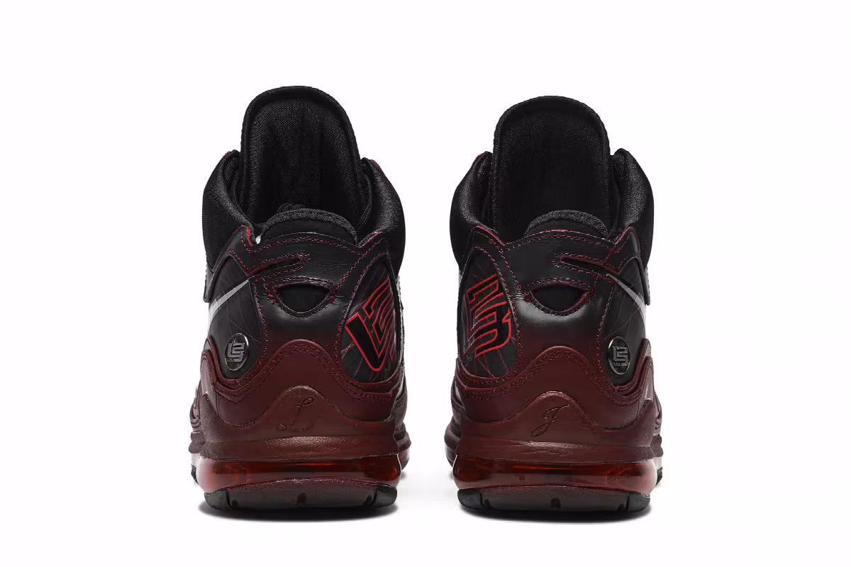 Nike Air Max LeBron 7 QS Christmas 2019 2019, view 7