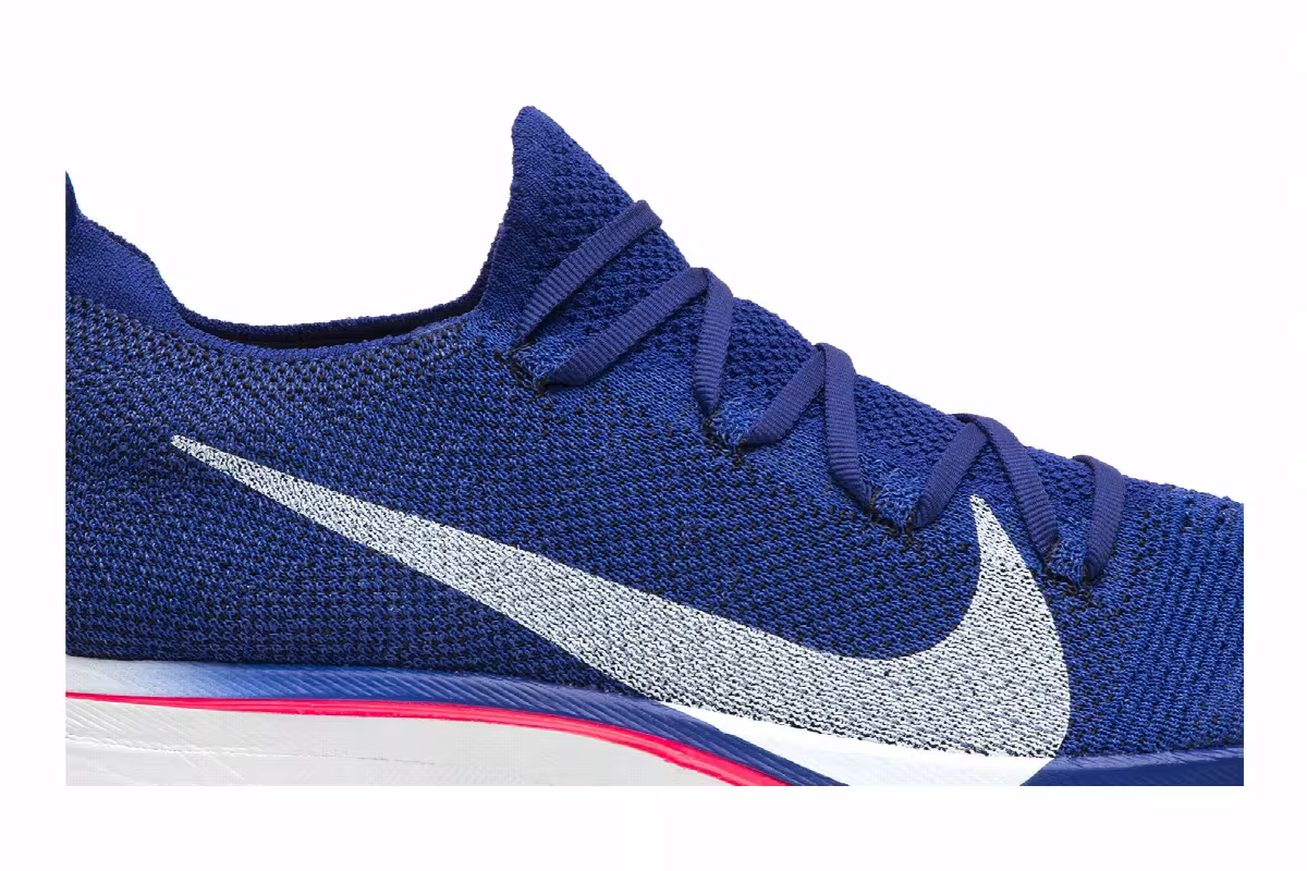 Nike Zoom VaporFly 4% Flyknit Deep Royal, view 3