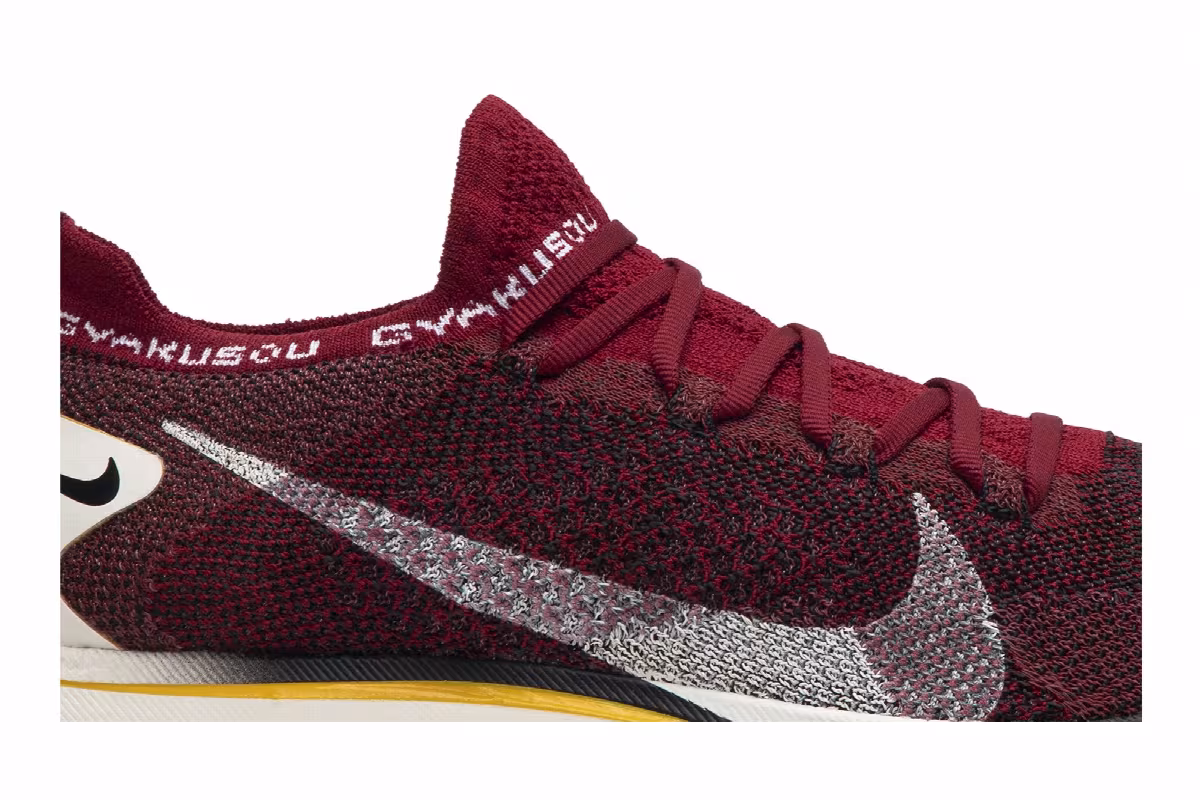 Gyakusou x Nike Zoom VaporFly 4% Flyknit Team Red, view 3