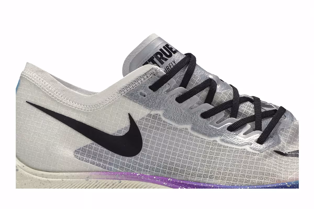 Nike ZoomX Vaporfly NEXT% Be True, view 3