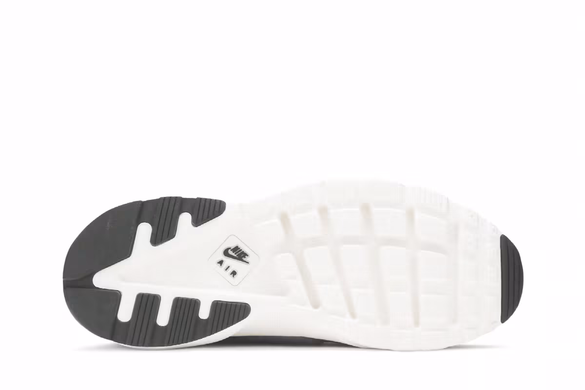 Nike Air Huarache Run Ultra SE, view 5