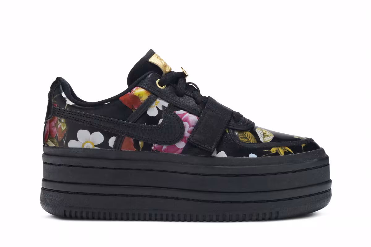 Nike Women's Vandal 2K LX Floral, view 2