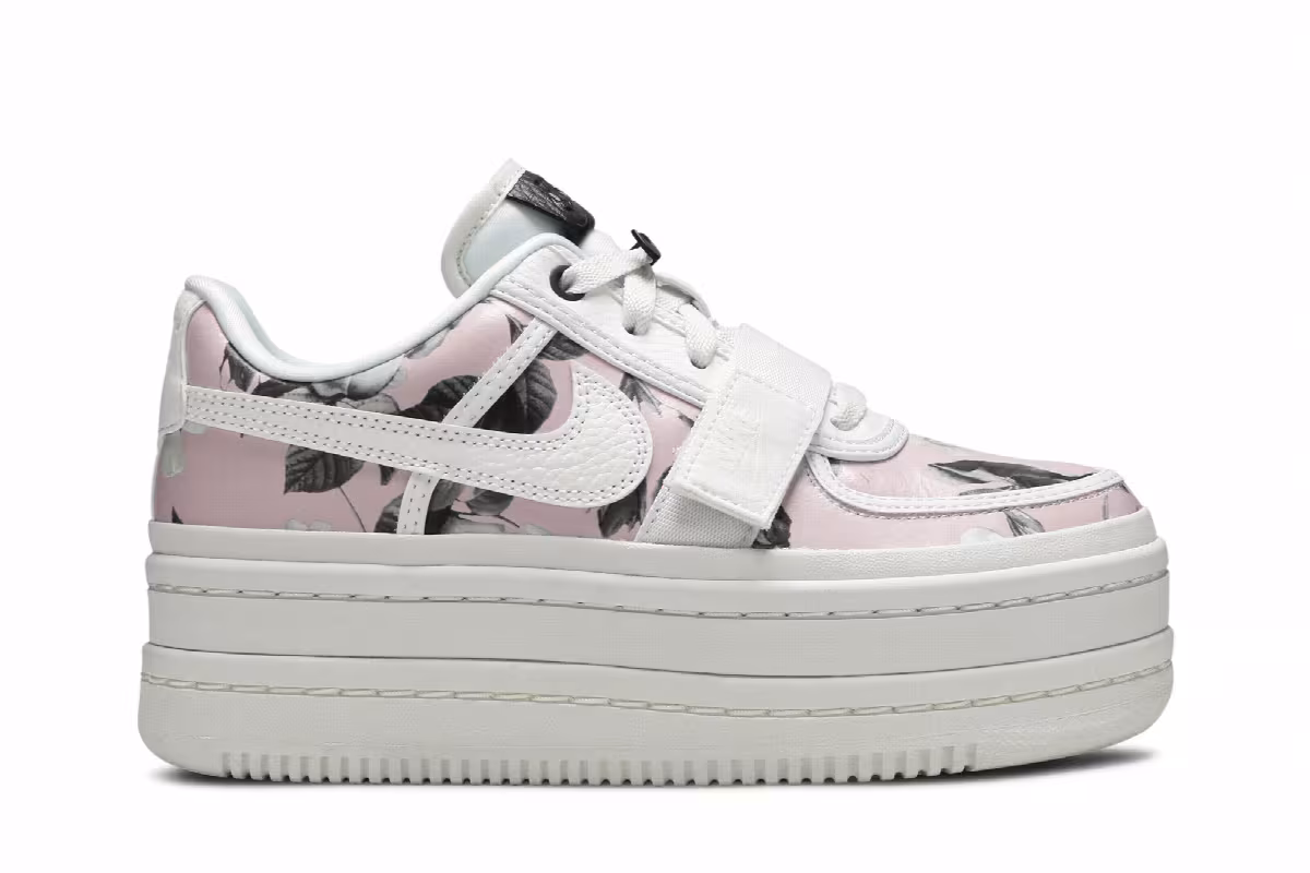 Nike Women's Vandal 2K Floral, view 2