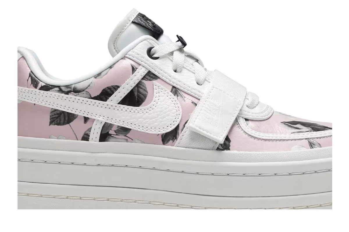 Nike Women's Vandal 2K Floral, view 3