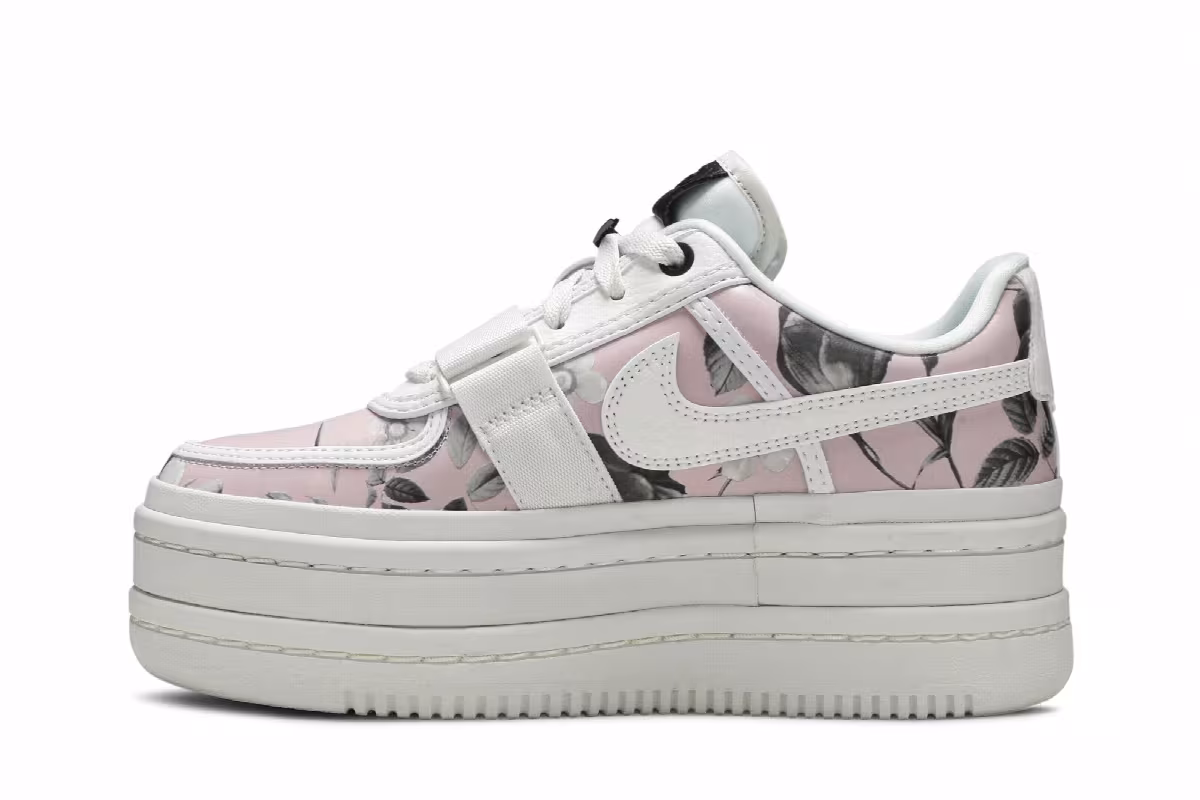 Nike Women's Vandal 2K Floral, view 4