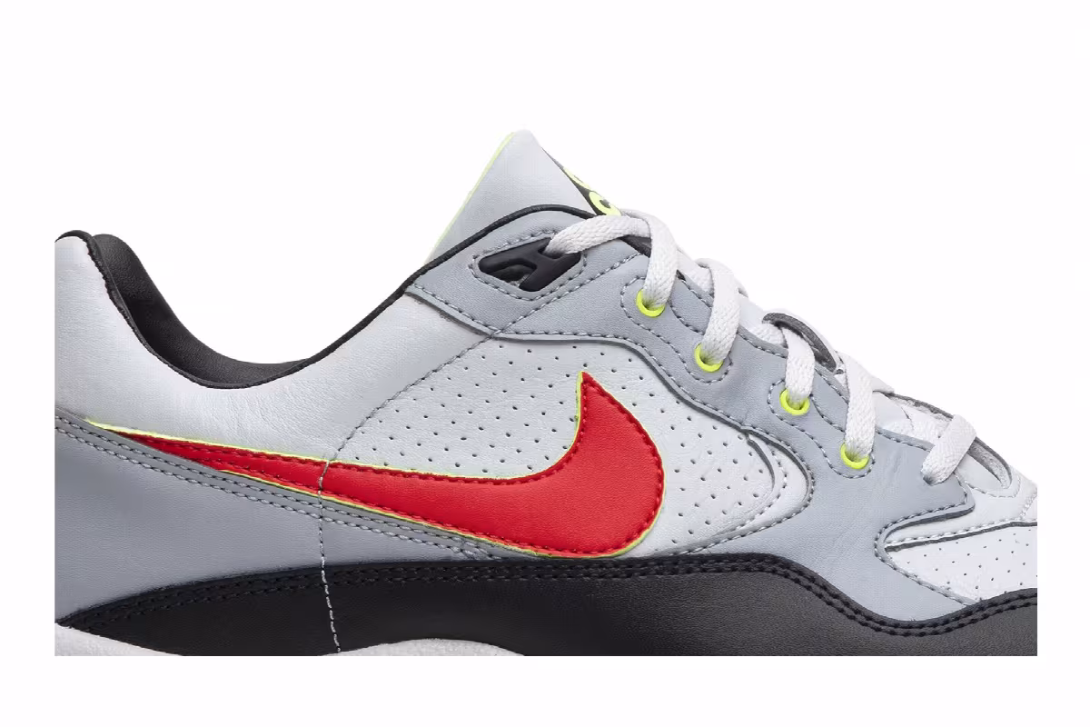 Nike ACG Wildwood Platinum Red, view 3