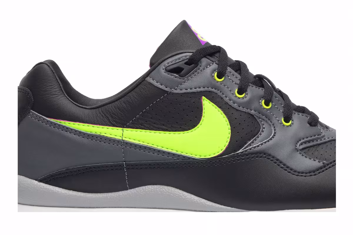 Nike ACG Wildwood Black Electric Green, view 3