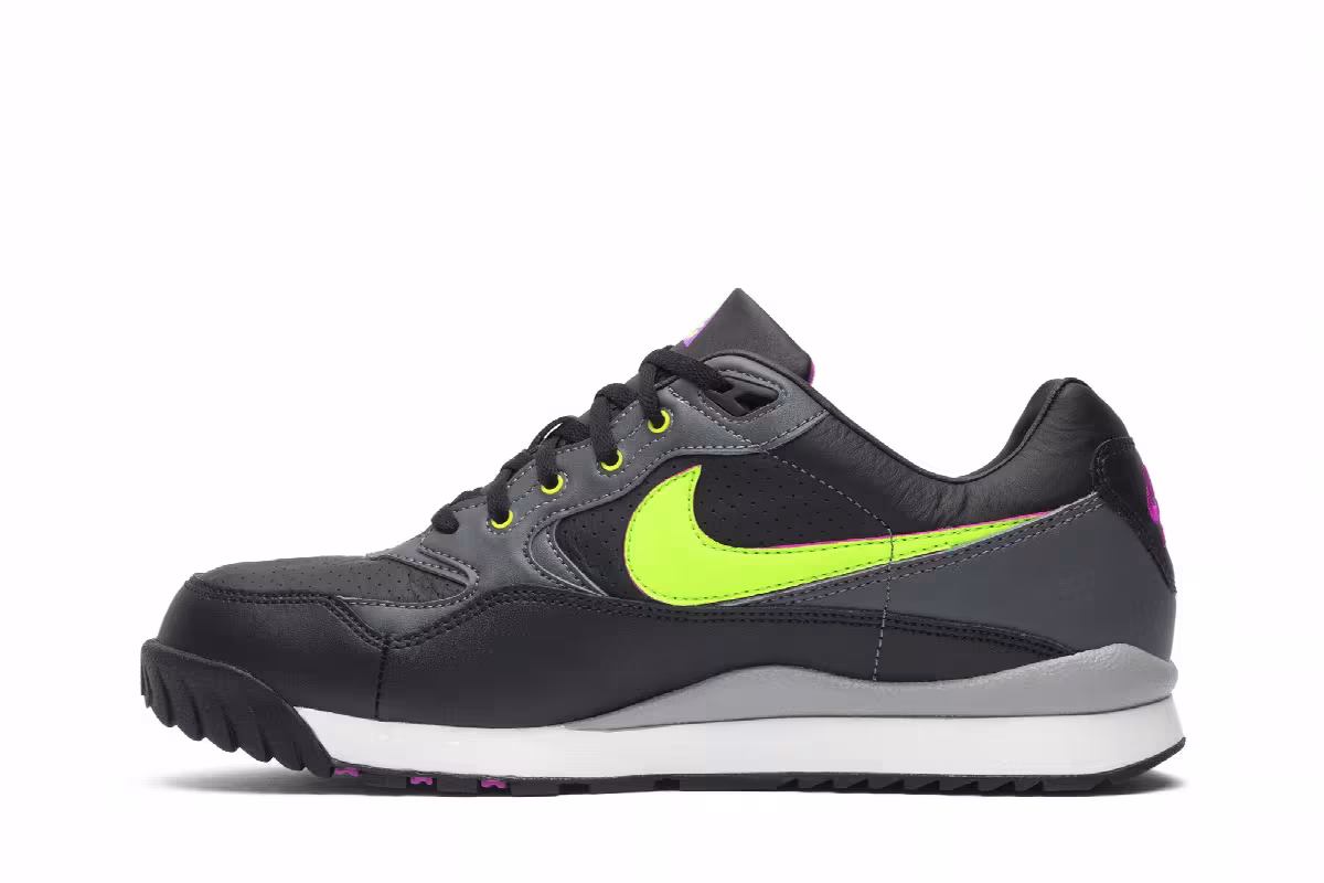 Nike ACG Wildwood Black Electric Green, view 4