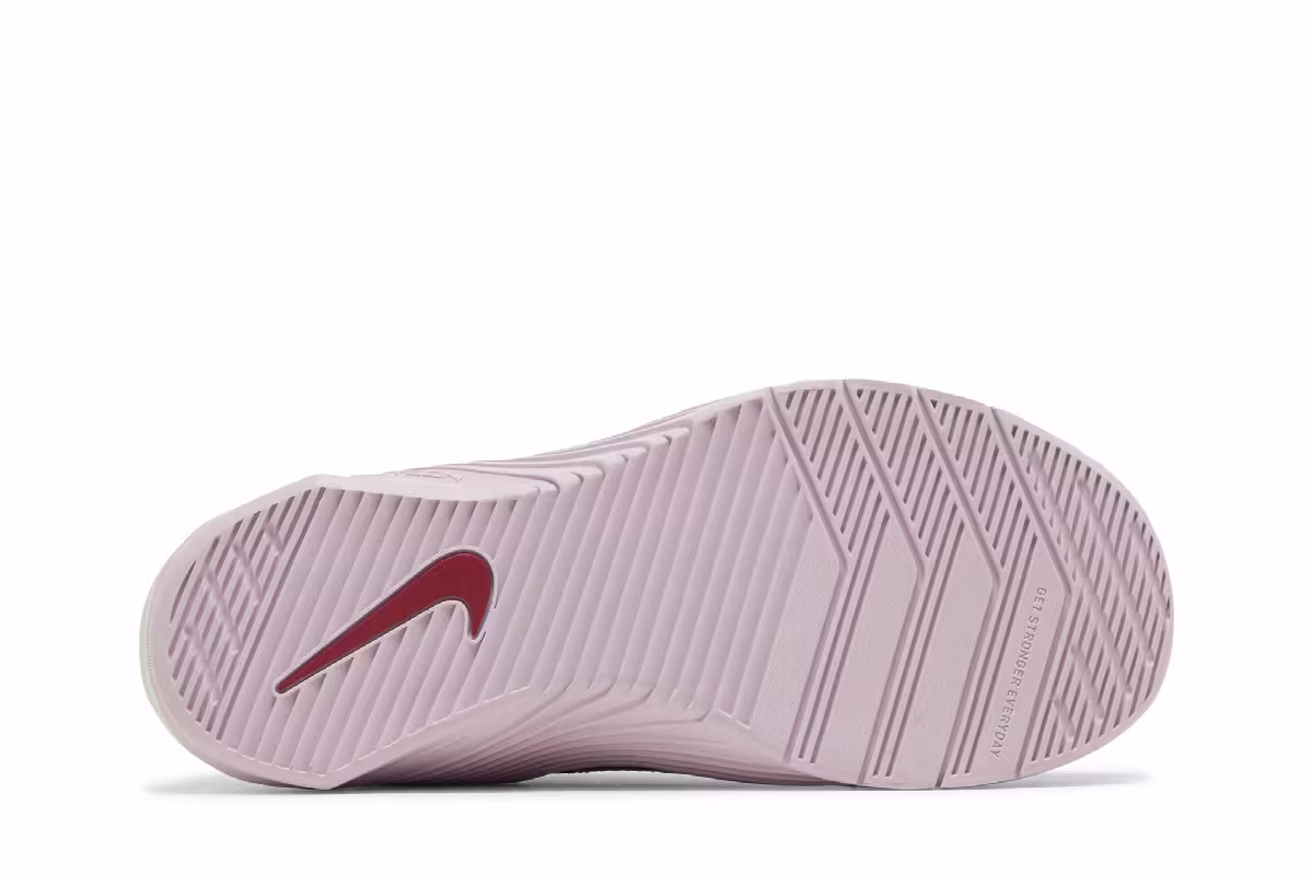 Nike Women's Metcon 5 Noble Red, view 5