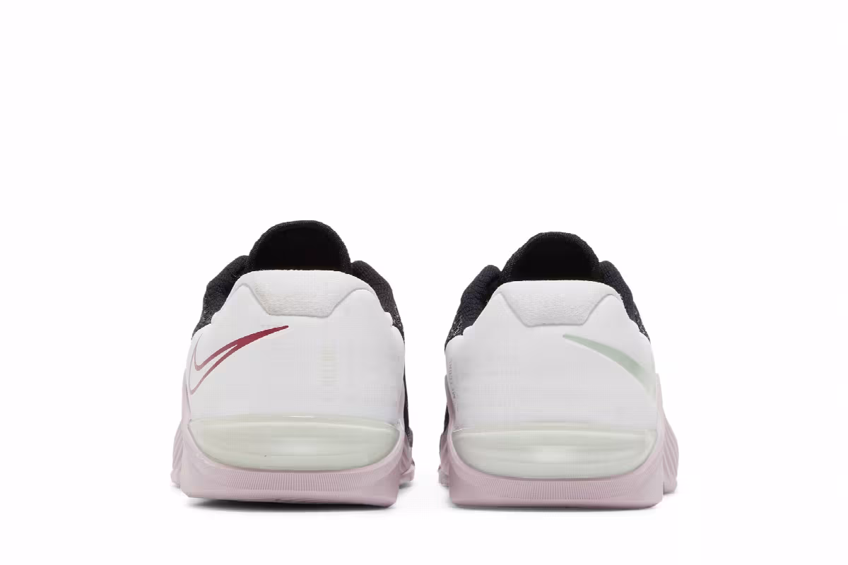 Nike Women's Metcon 5 Noble Red, view 7