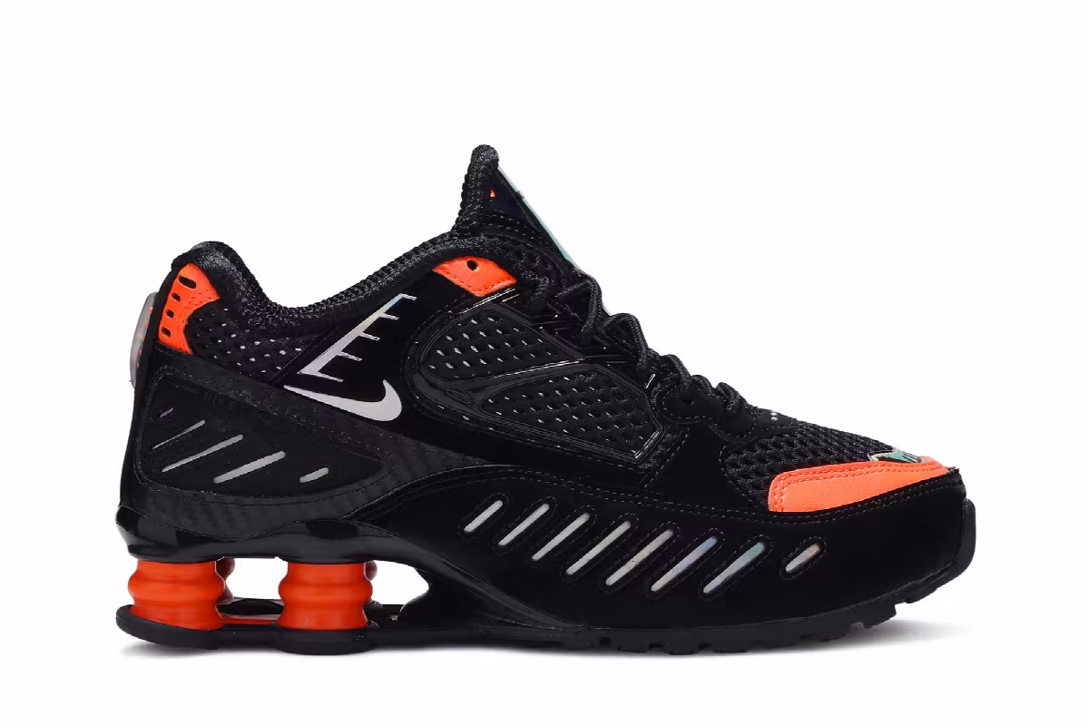 Nike Women's Shox Enigma SP Hyper Crimson, view 2