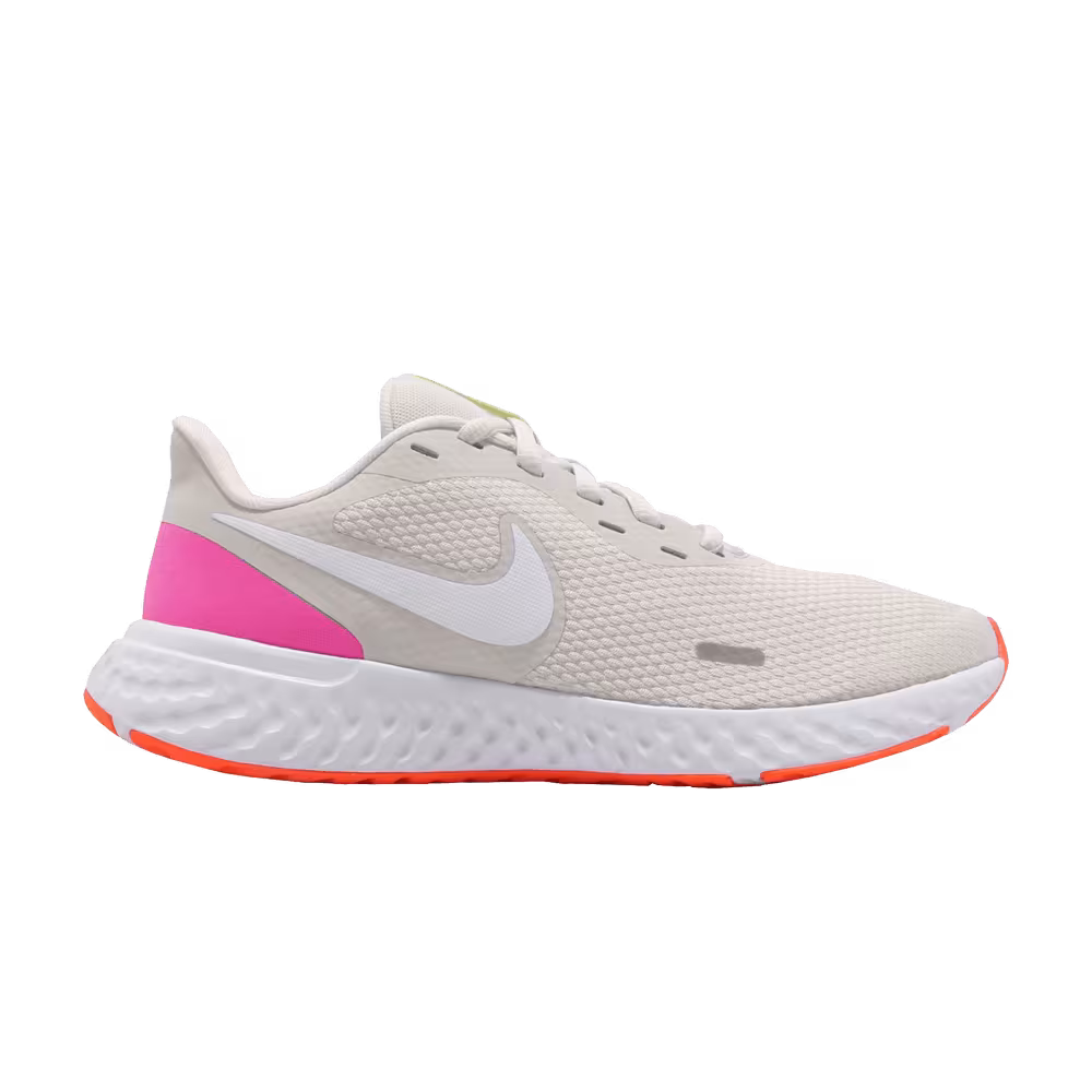 Nike Women's Revolution 5 Platinum Tint