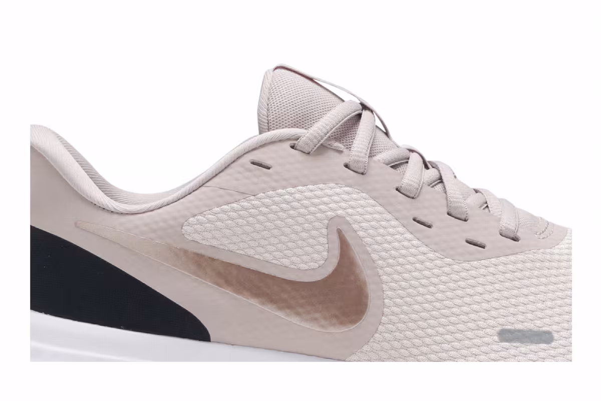 Nike Women's Revolution 5 Barely Rose, view 3