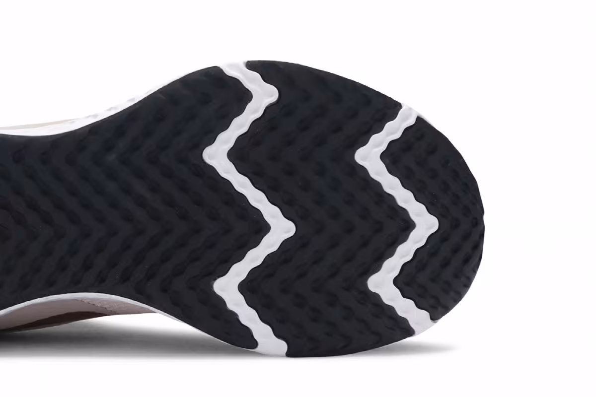 Nike Women's Revolution 5 Barely Rose, view 6