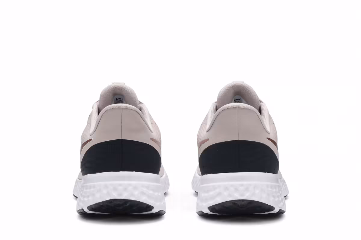 Nike Women's Revolution 5 Barely Rose, view 7