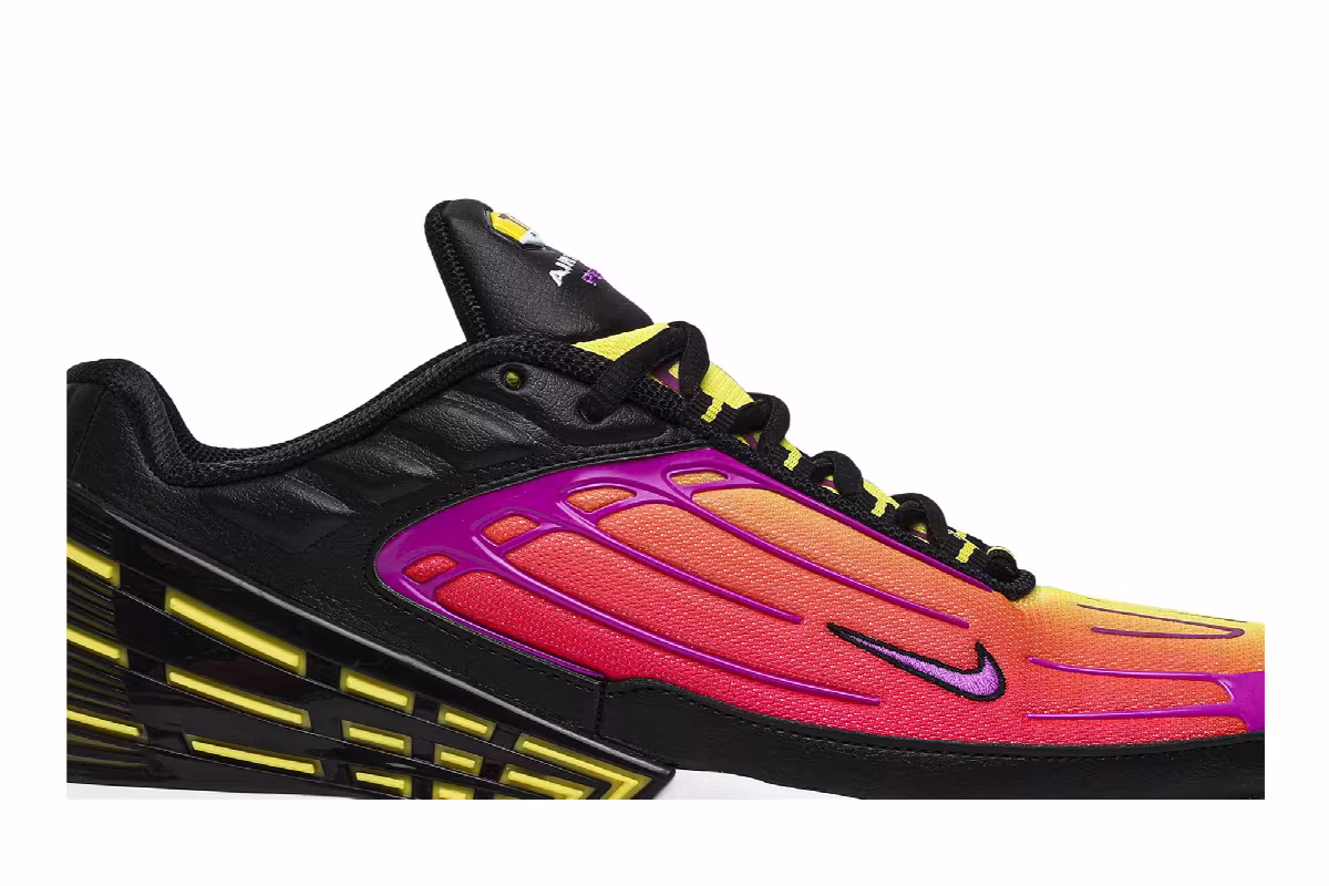 Nike AIr Max Plus 3 Hyper Violet, view 3