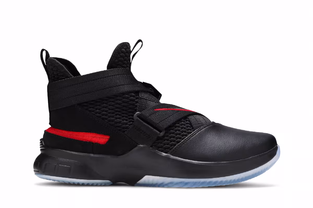 Nike LeBron Soldier 12 FlyEase Black Red, view 2