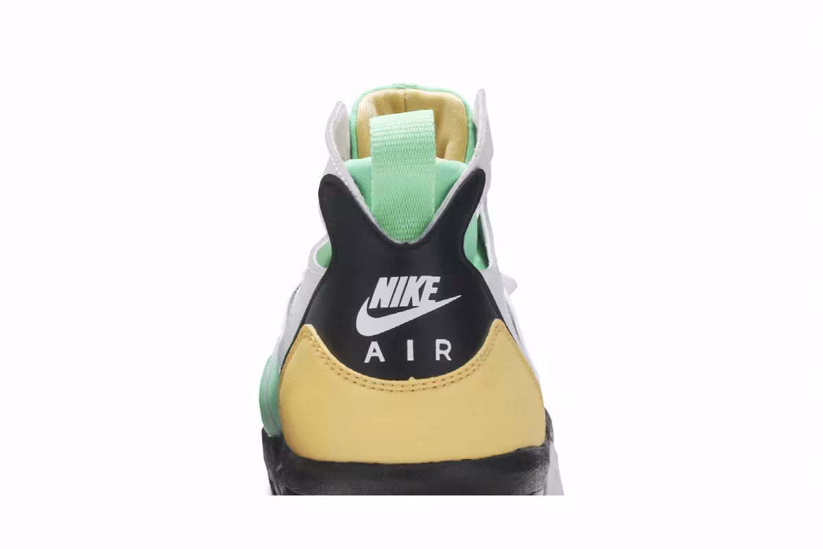 Nike Air Trainer Huarache Green Topaz, view 8