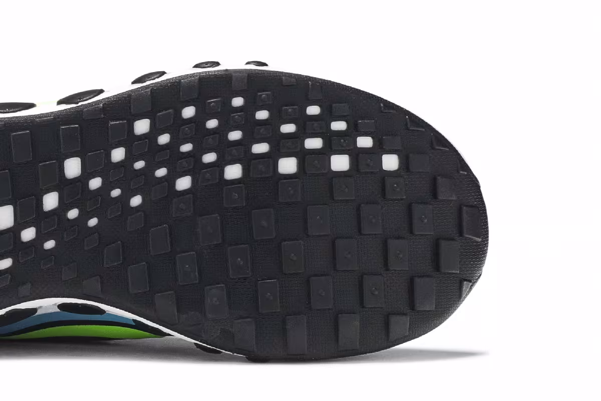 Nike CruzrOne Bright Crimson, view 6