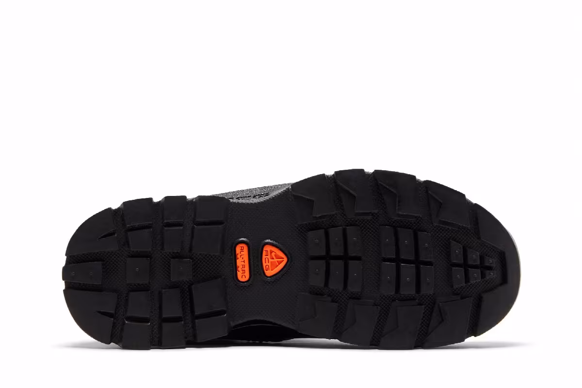 Nike Air Max Goadome PS Black Metallic Silver, view 5