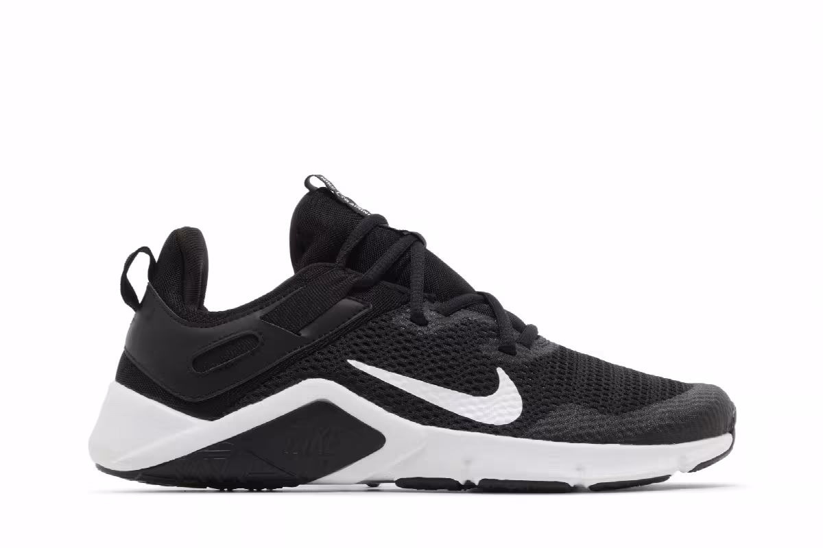 Nike Women's Legend Essential Black, view 2