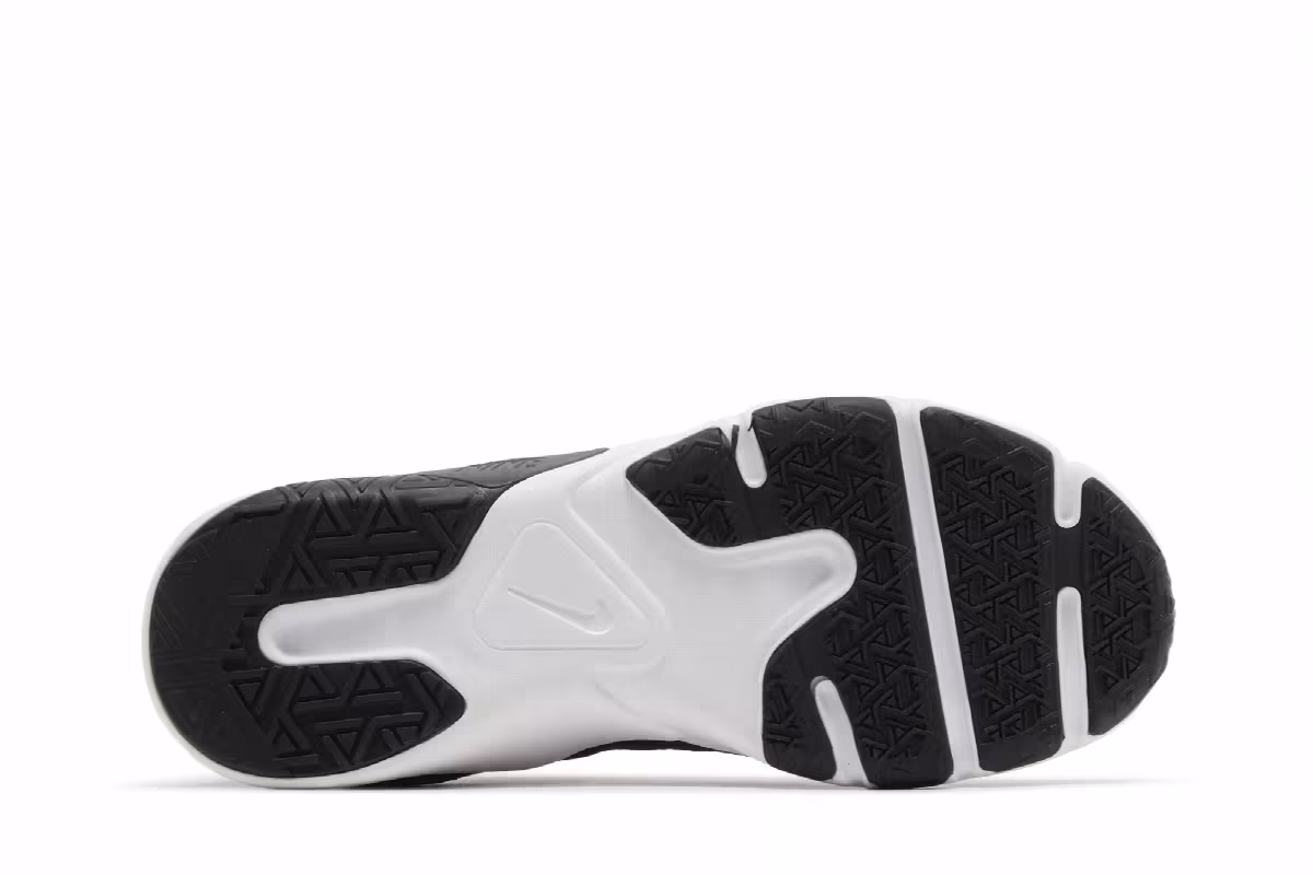 Nike Women's Legend Essential Black, view 5