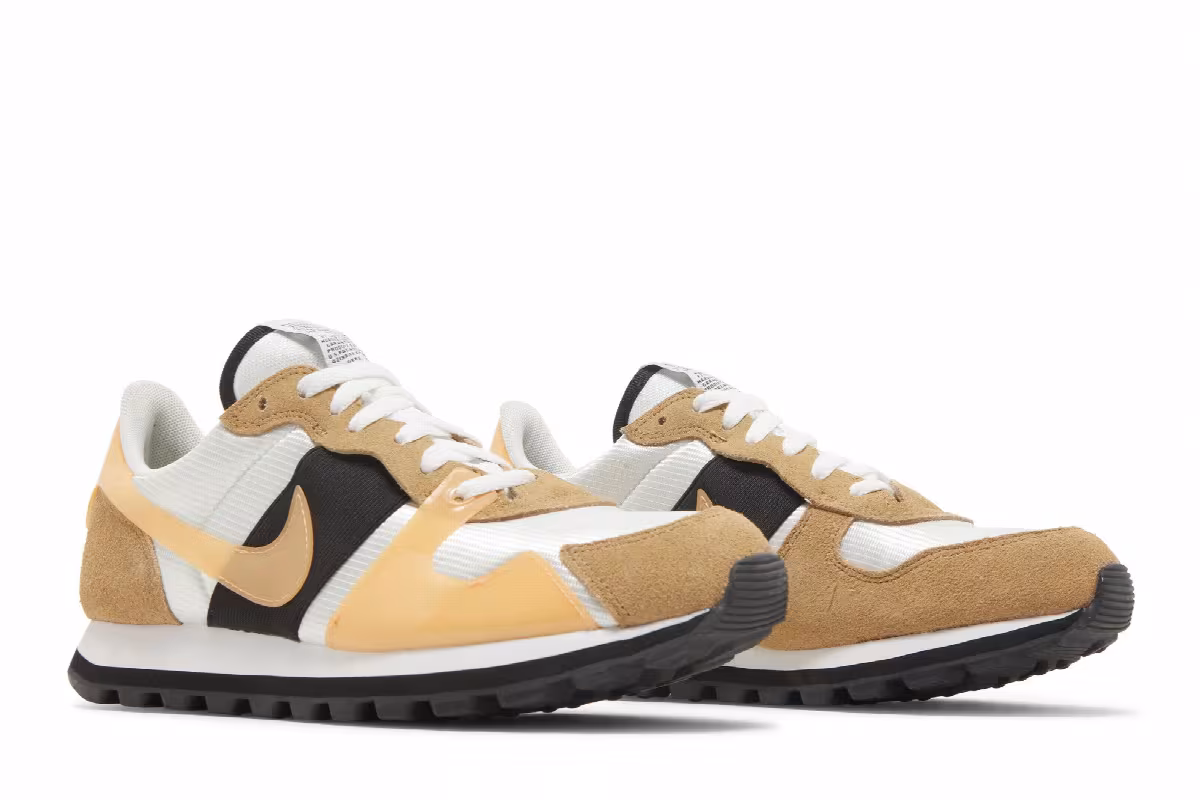 Nike Women's V-Love OX Parachute Beige, view 9