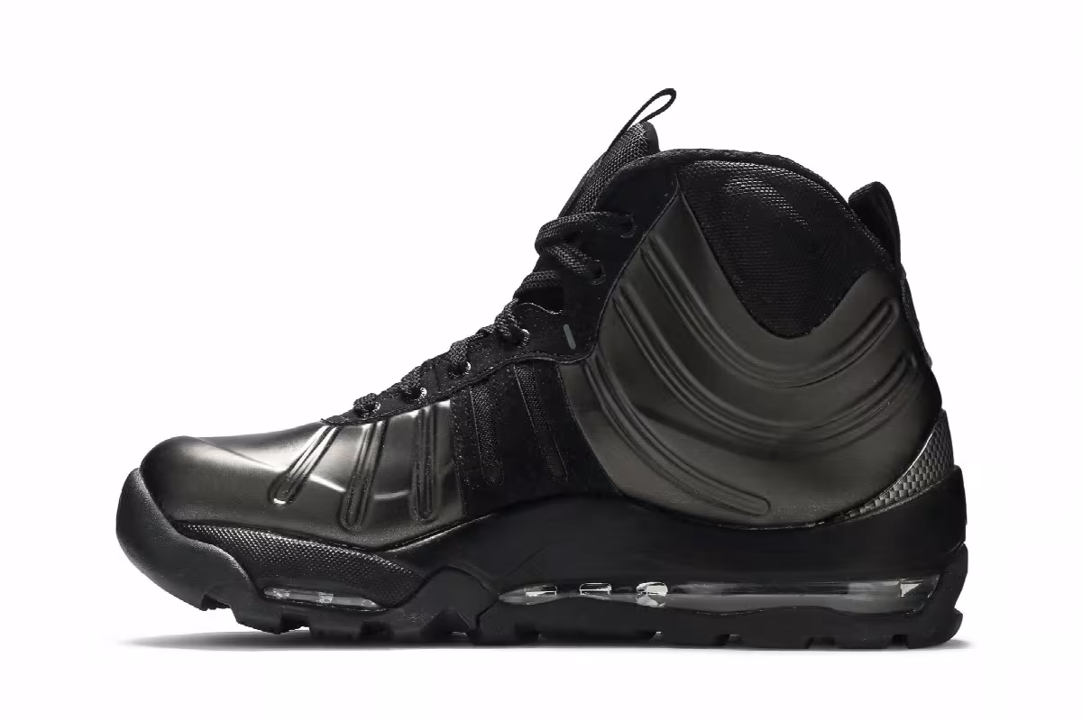 Nike Air Bakin Posite Triple Black, view 4