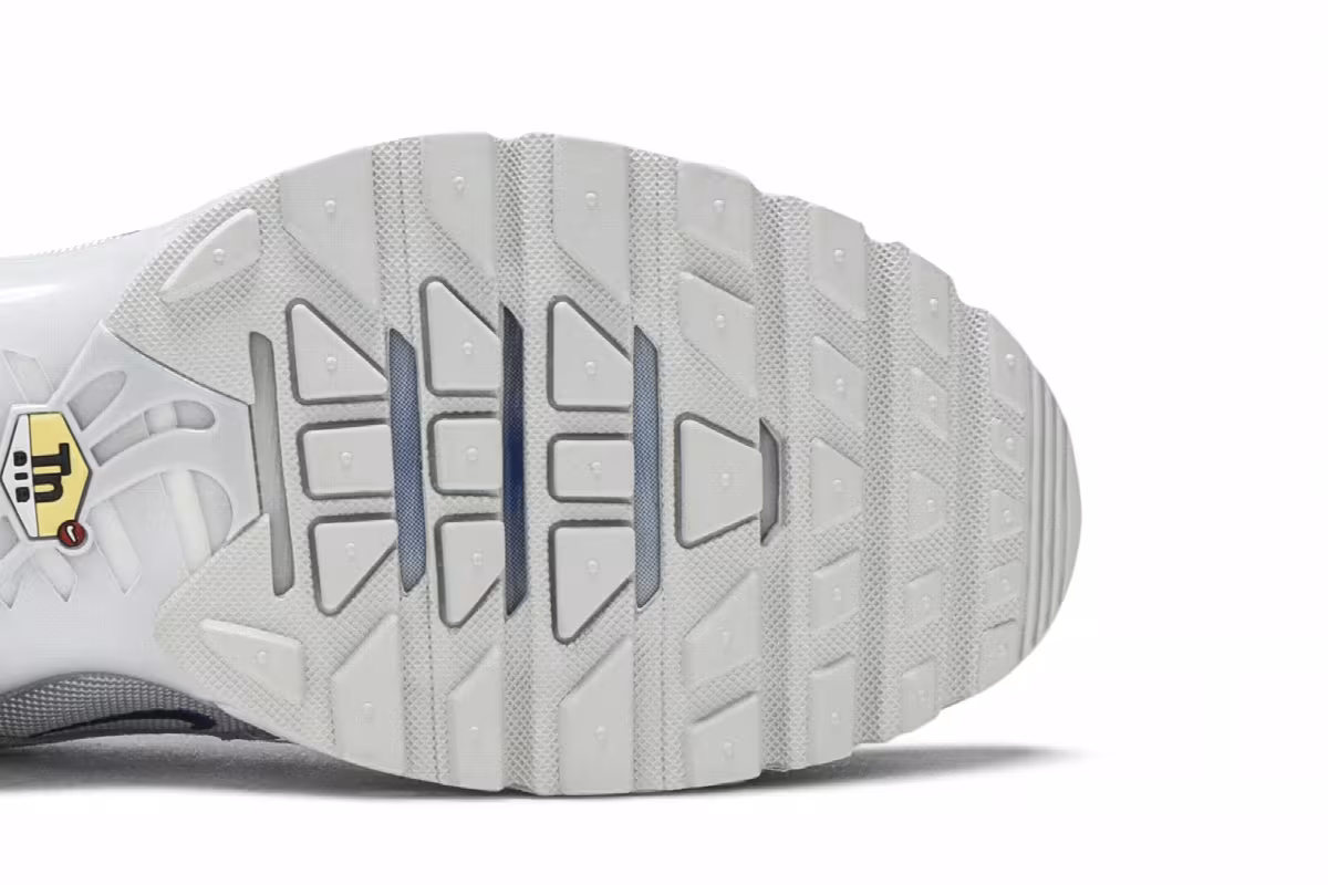 Nike Air Max Plus 97 Platinum Blue, view 6
