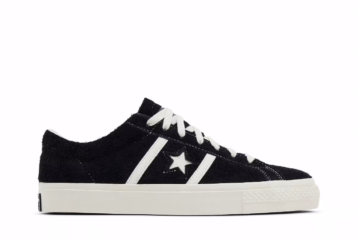 Converse One Star Academy Pro Suede Black Egret, view 2