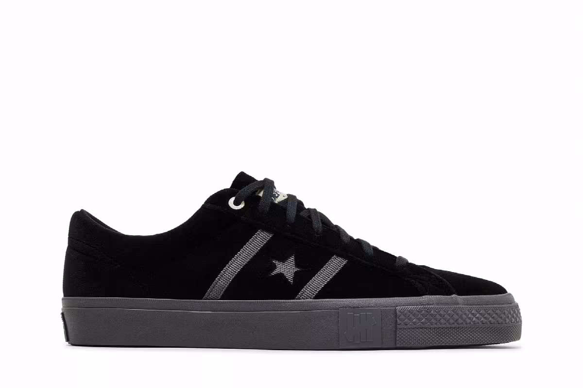 Undefeated x Converse One Star Academy Pro Black, view 2