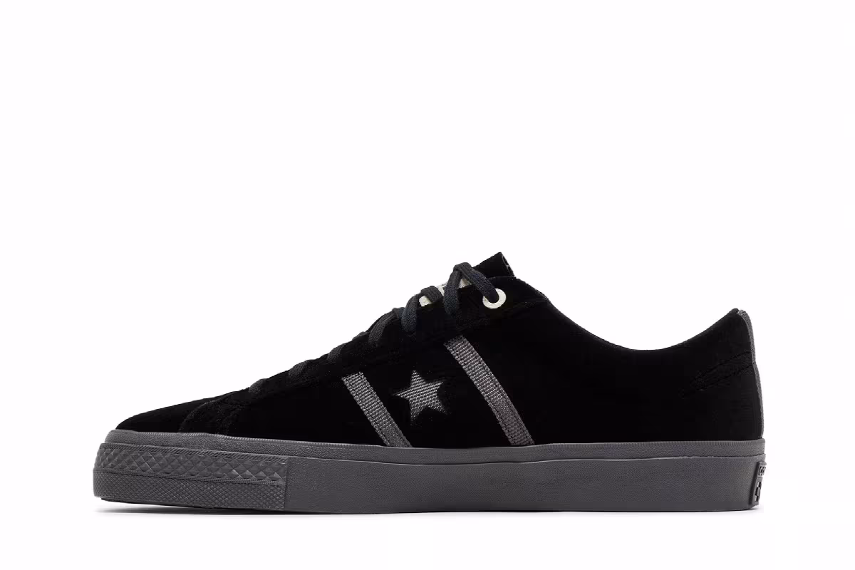 Undefeated x Converse One Star Academy Pro Black, view 4