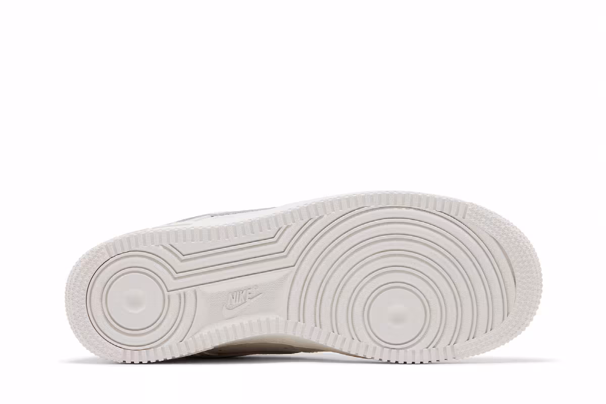 Nike Air Force 1 Low Year of the Horse, view 5