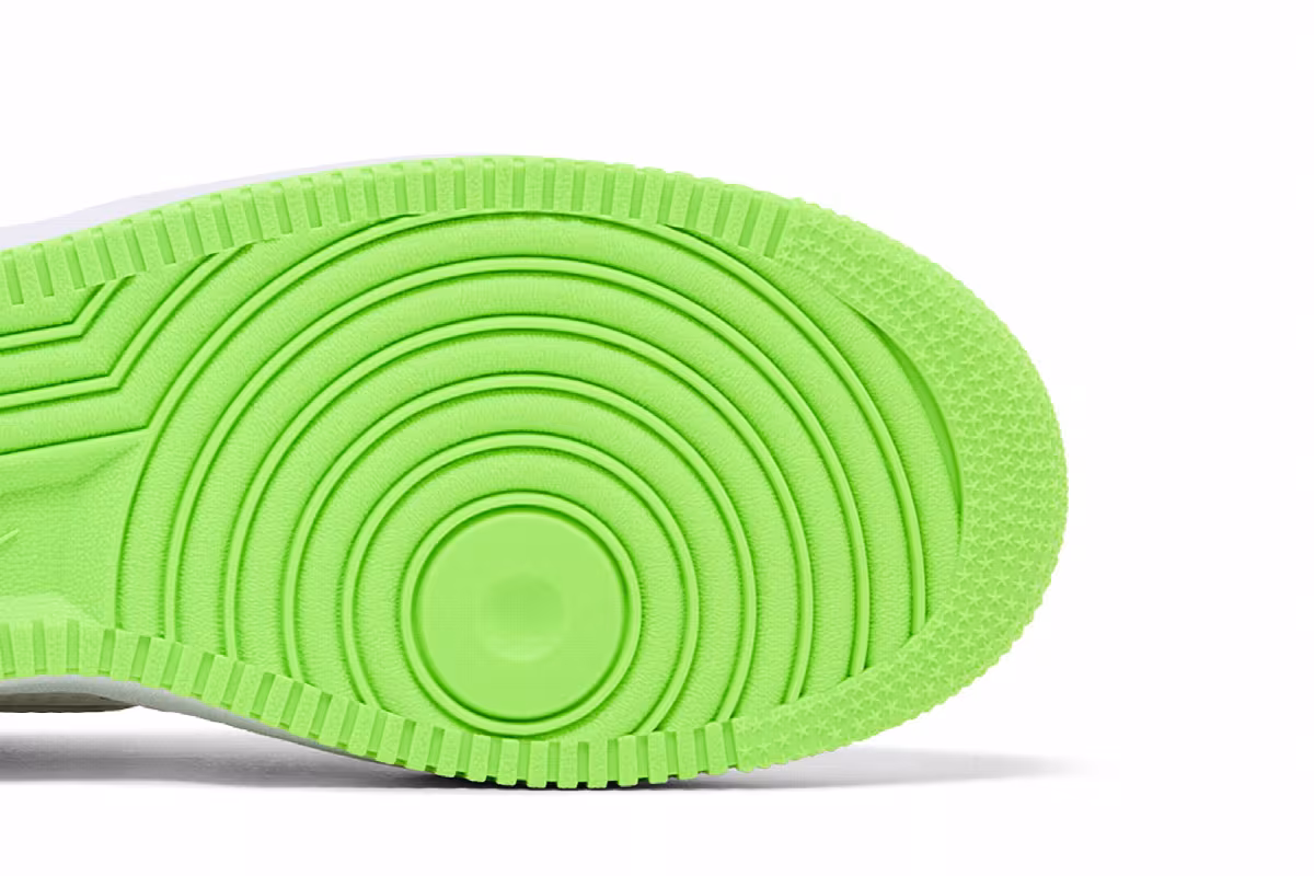 Kobe x Nike Air Force 1 Low Electric Green, view 6