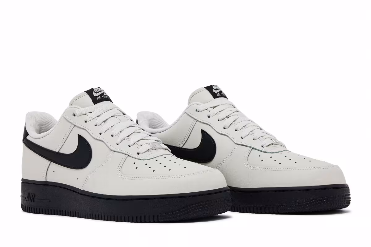 Nike Air Force 1 Light Bone Black, view 9