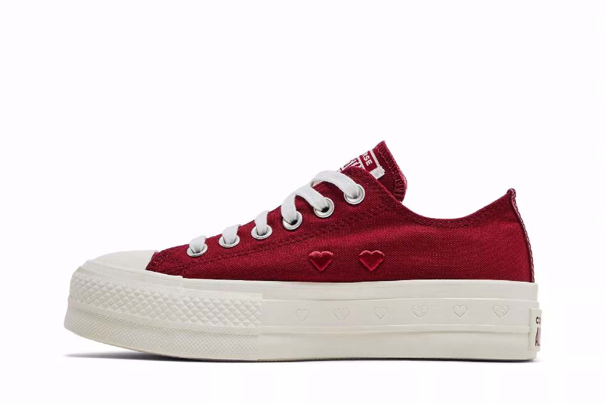 Converse Women's Chuck Taylor All Star Lift Platform Low Valentine's Day 2025, view 4