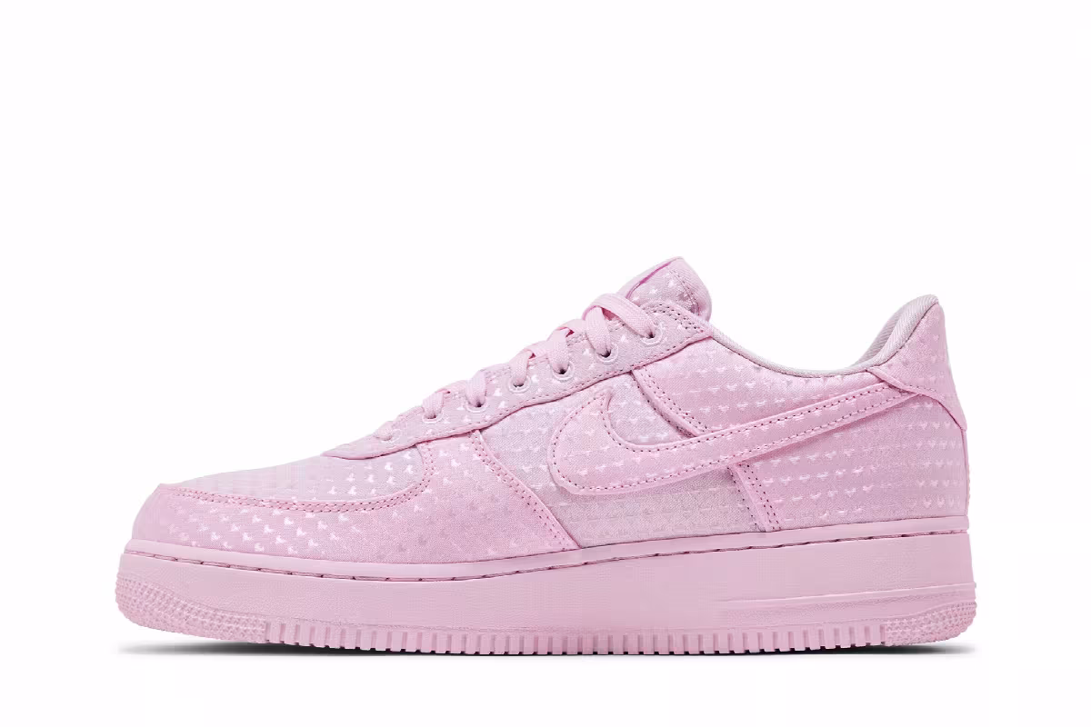 Women's Nike Air Force 1 Low Valentine's Day Pink Foam 2026, view 4