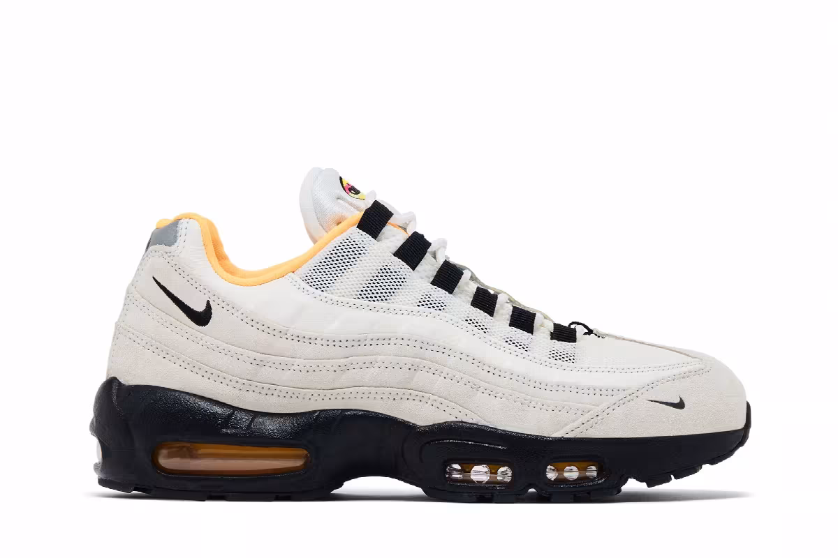 Nike SB Air Max 95 World Cup Pack Sail, view 2