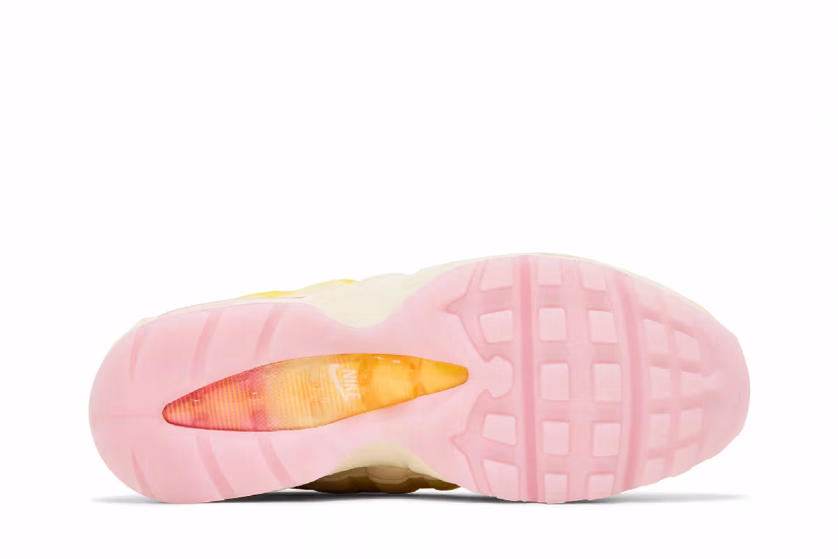 Nike Women's Air Max 95 Sunshine, view 5