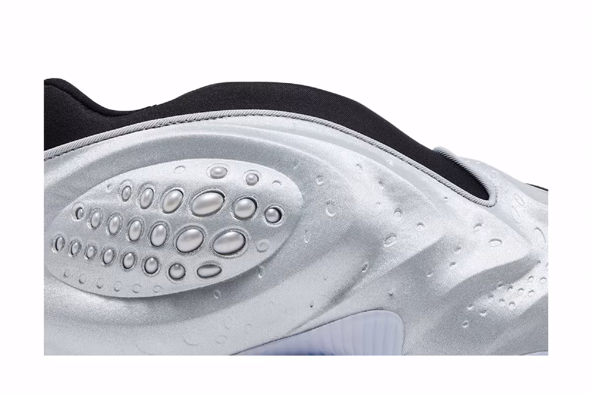 Nike Women's First Sight Shadow Metallic Silver Black Ice, view 3