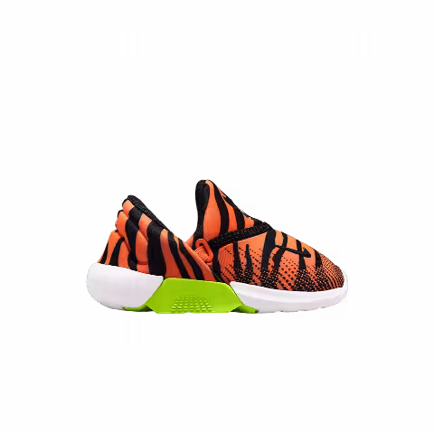 Nike Swoosh Go TD 'Total Orange Volt White Black'