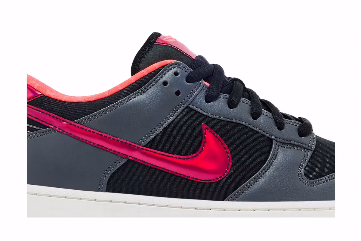 Kobe Bryant x Nike Dunk Low Protro WNBA All-Star Weekend, view 3