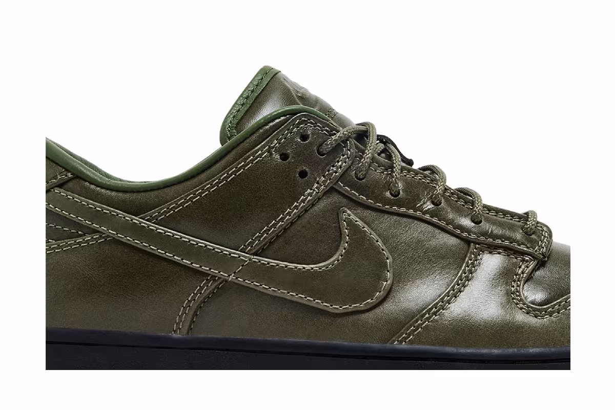 Nike Dunk Low Premium QS Army Olive, view 3
