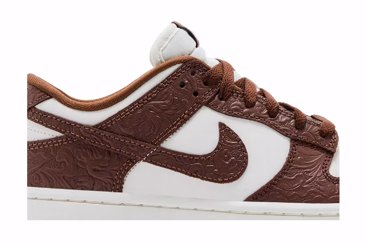 Nike Women's Dunk Low Sail Metallic Gold, view 3