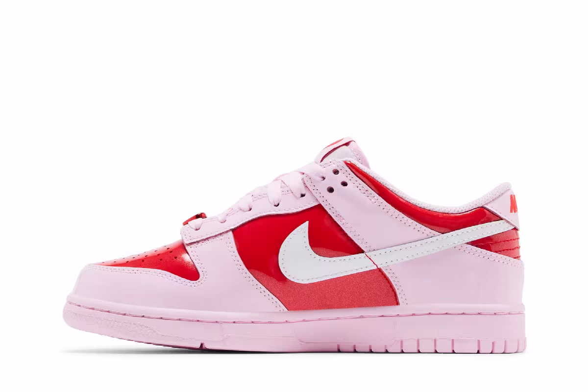 Nike Dunk Low GS Valentines Day 2026, view 4