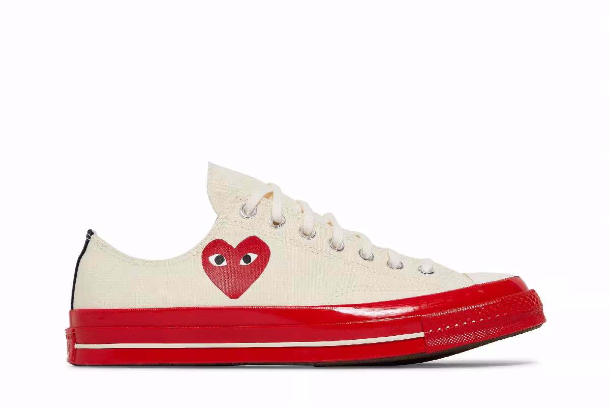 Comme des Garçons Play x Converse Chuck 70 Low Pristine Red, view 2