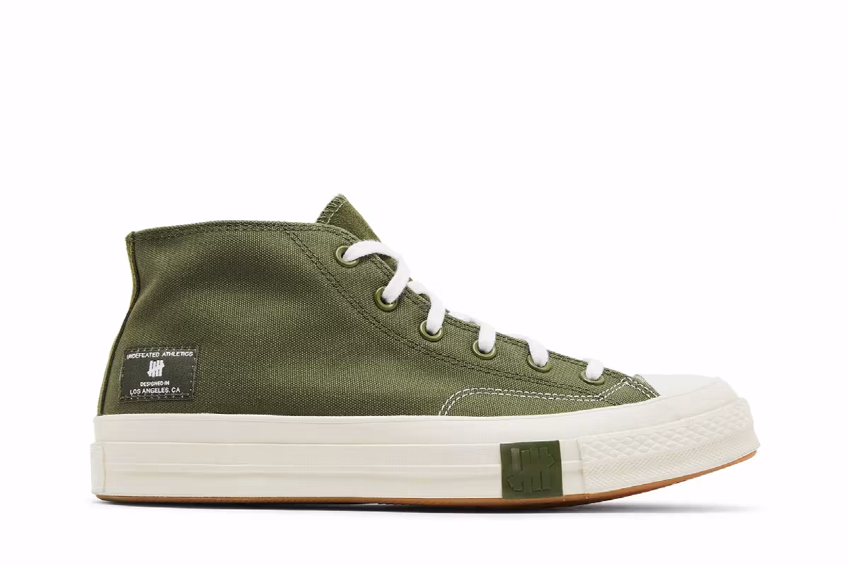 Undefeated x Converse Chuck 70 Mid Chive Parchment, view 2