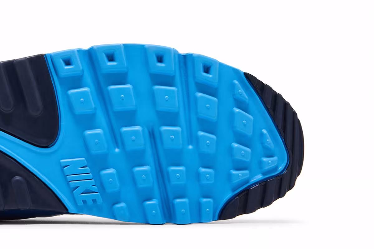 NFL x Nike Air Max 90 Rivalries, view 6
