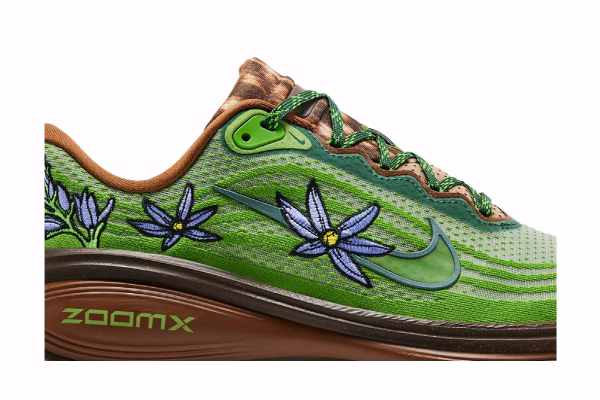 Nike Women's Vomero Plus Doernbecher 2026, view 3