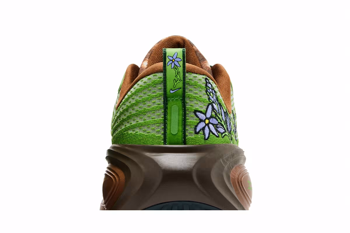 Nike Women's Vomero Plus Doernbecher 2026, view 8